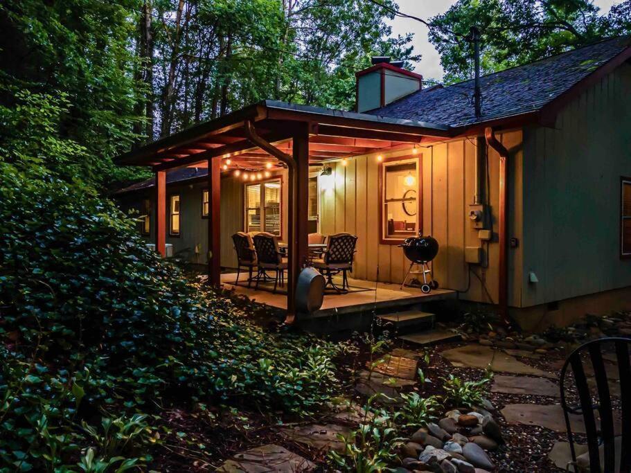 Beautiful Chalet With Fireplace And Large Game Room Gatlinburg Eksteriør bilde