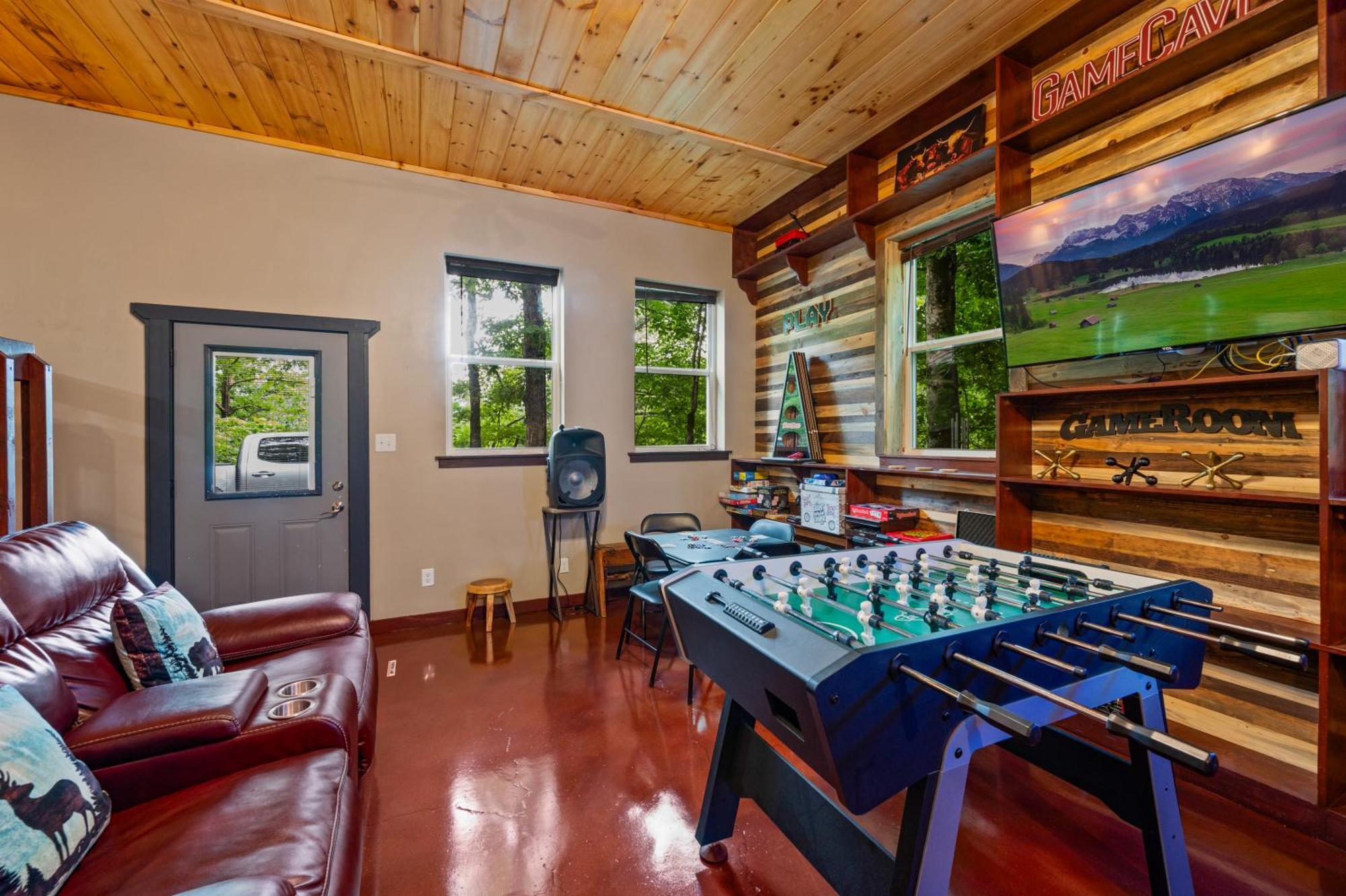 Beautiful Chalet With Fireplace And Large Game Room Gatlinburg Eksteriør bilde